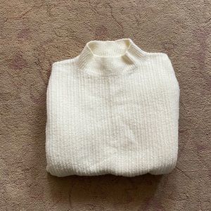 Uniqlo Women’s Mock Neck Sweater - Small